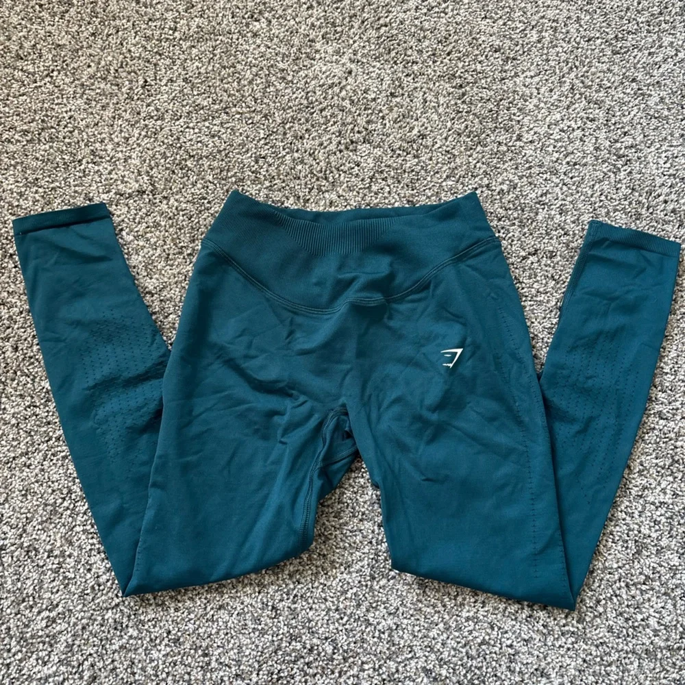 Gymshark Deep Teal Activewear - Picture 2 of 3